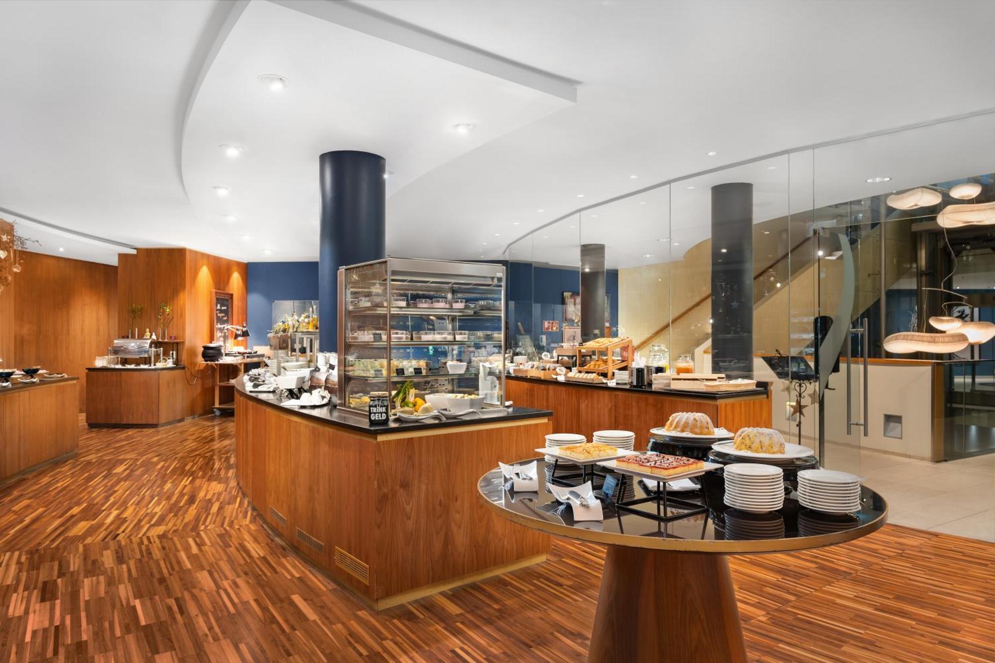 Falkensteiner Balance Resort Stegersbach - Adults Only المظهر الخارجي الصورة The lounge at the airport